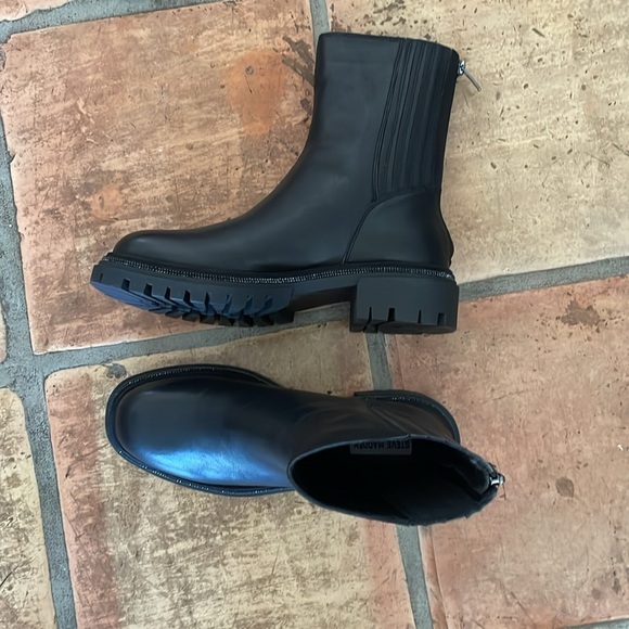 STEVE MADDEN Size 11 Black Leather Braced Sparkle Embellished Zip Ankle Boots - Picture 9 of 13